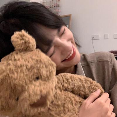 踮起脚尖靠近你